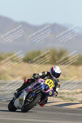 media/Oct-04-2025-CVMA (Sat) [[408bcdd6e4]]/Race 13-Amateur Supersport Open/